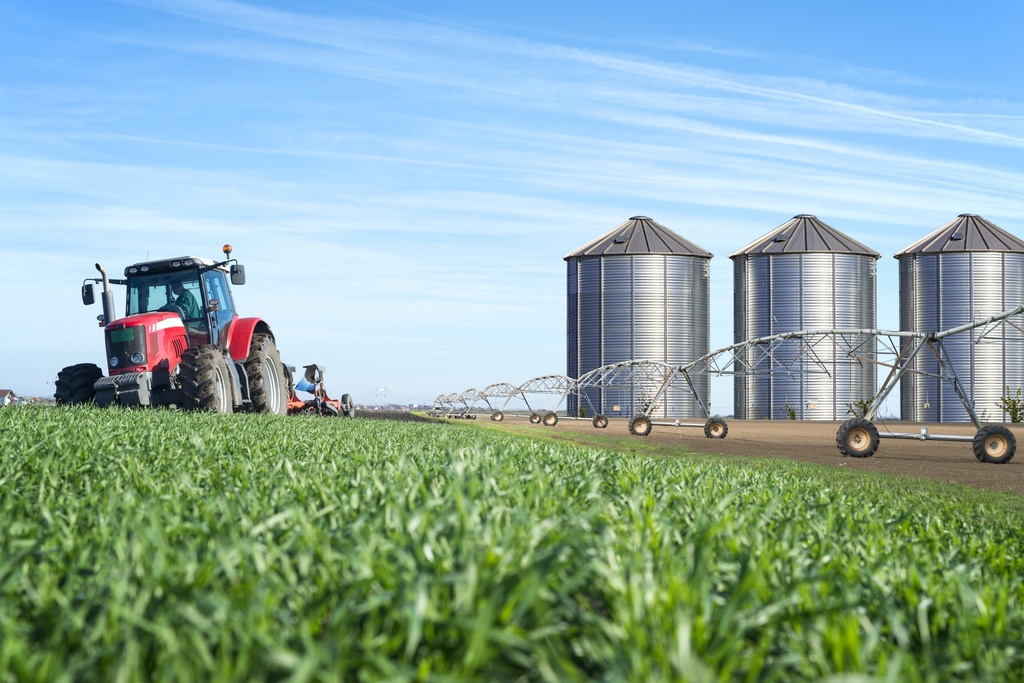 The Benefits of Using an Agricultural Tool Container