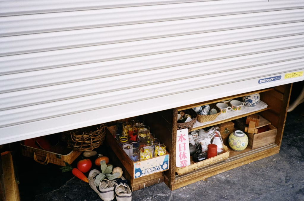 Can you live in self storage units