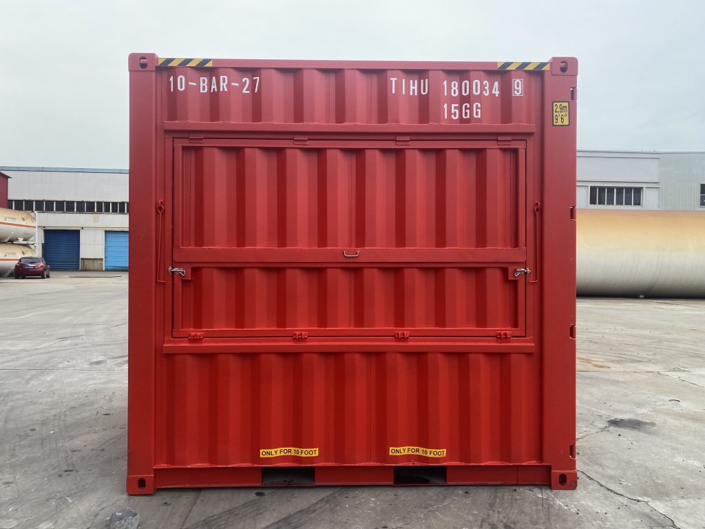 Container in signal red