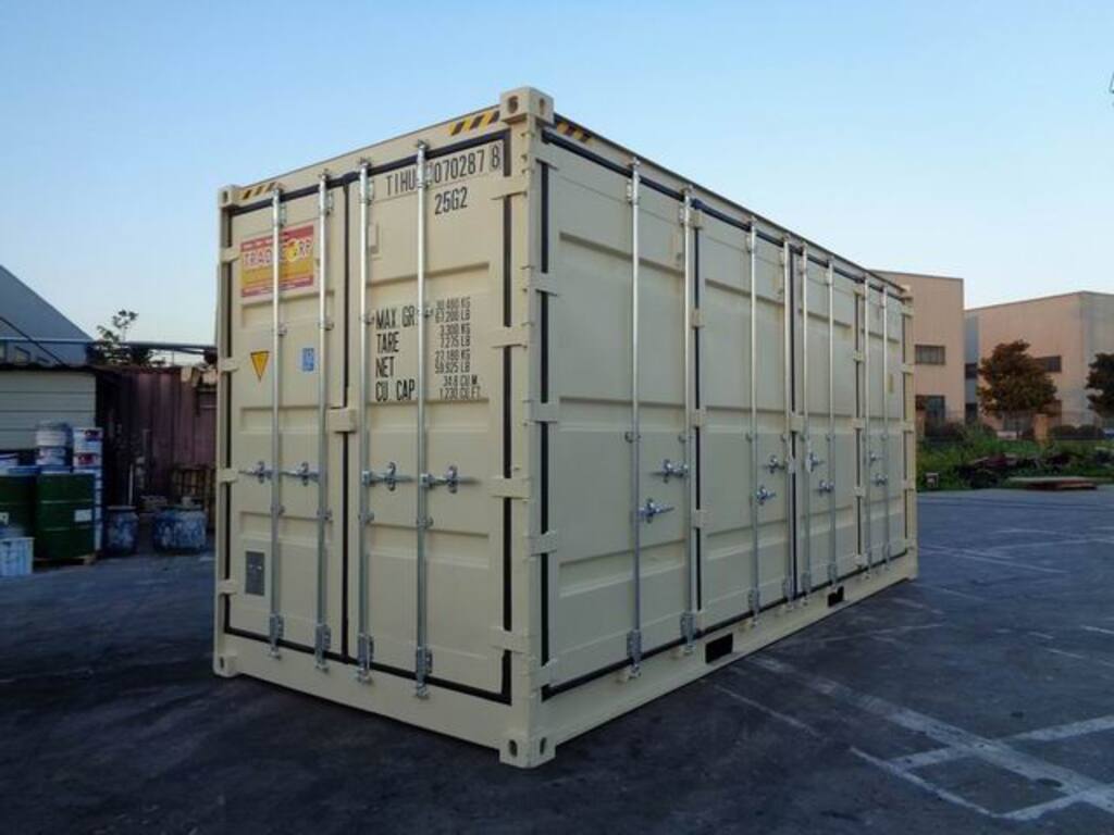 Shipping Container Width: Standard, Pallet Wide, & Extra Wide