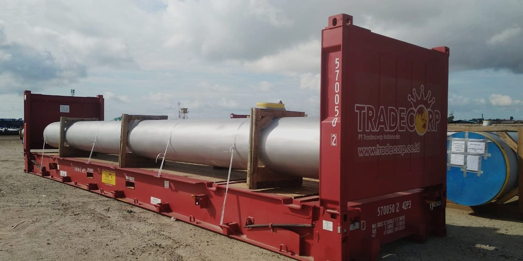 Flat Racks vs Flatbed Carts for Large and Odd-Shaped Items