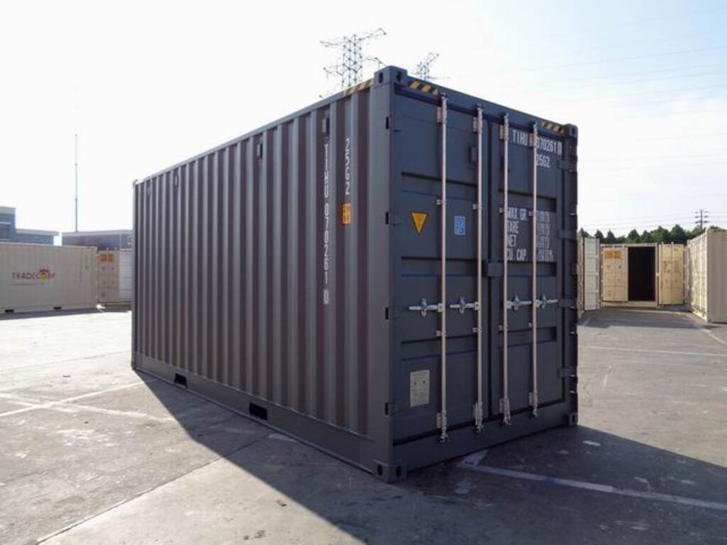 The Inside Dimensions of a 20' Container, Check Here!