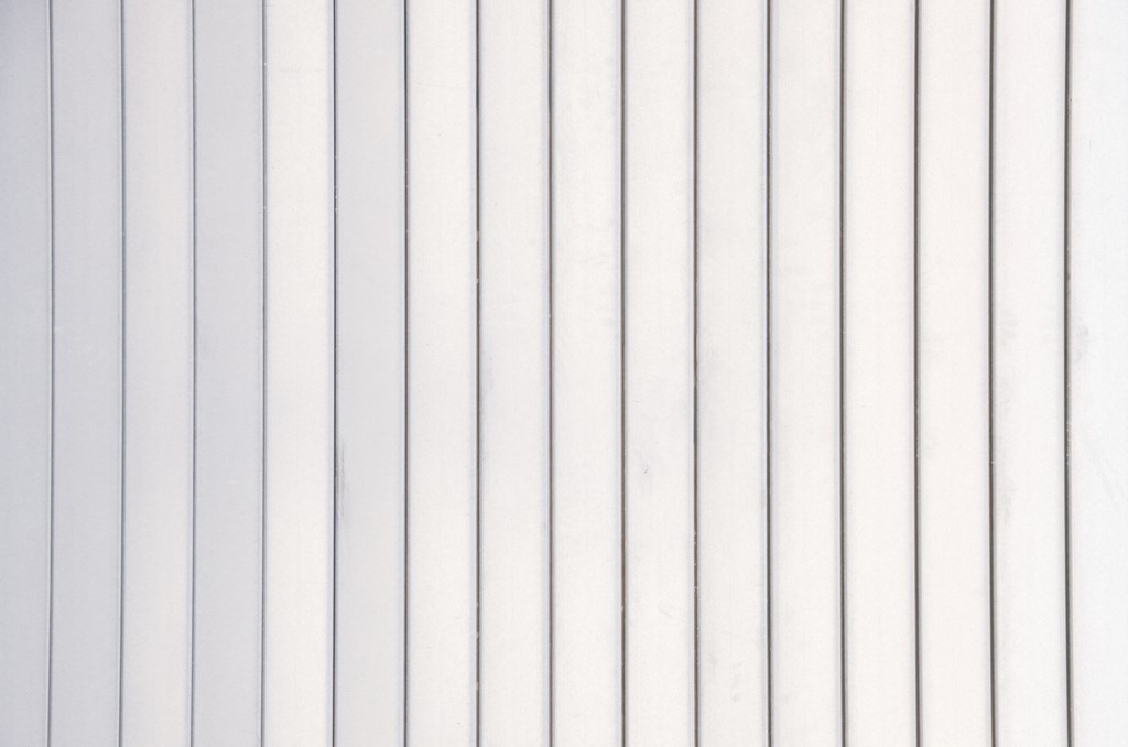 Container interior wall