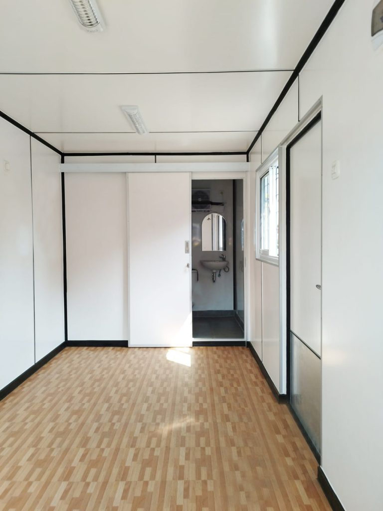 20' sleeper container interior