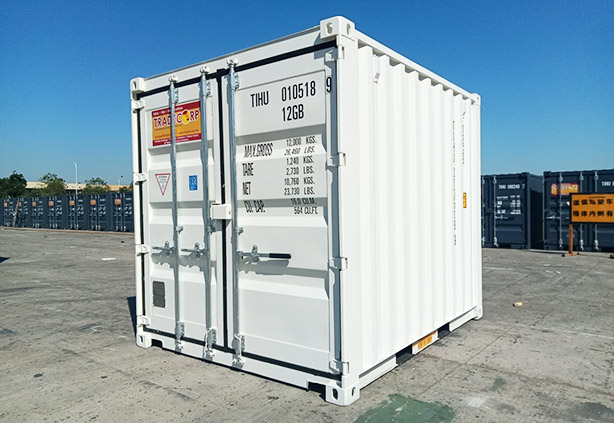 Shipping containers for sale in Elkhart