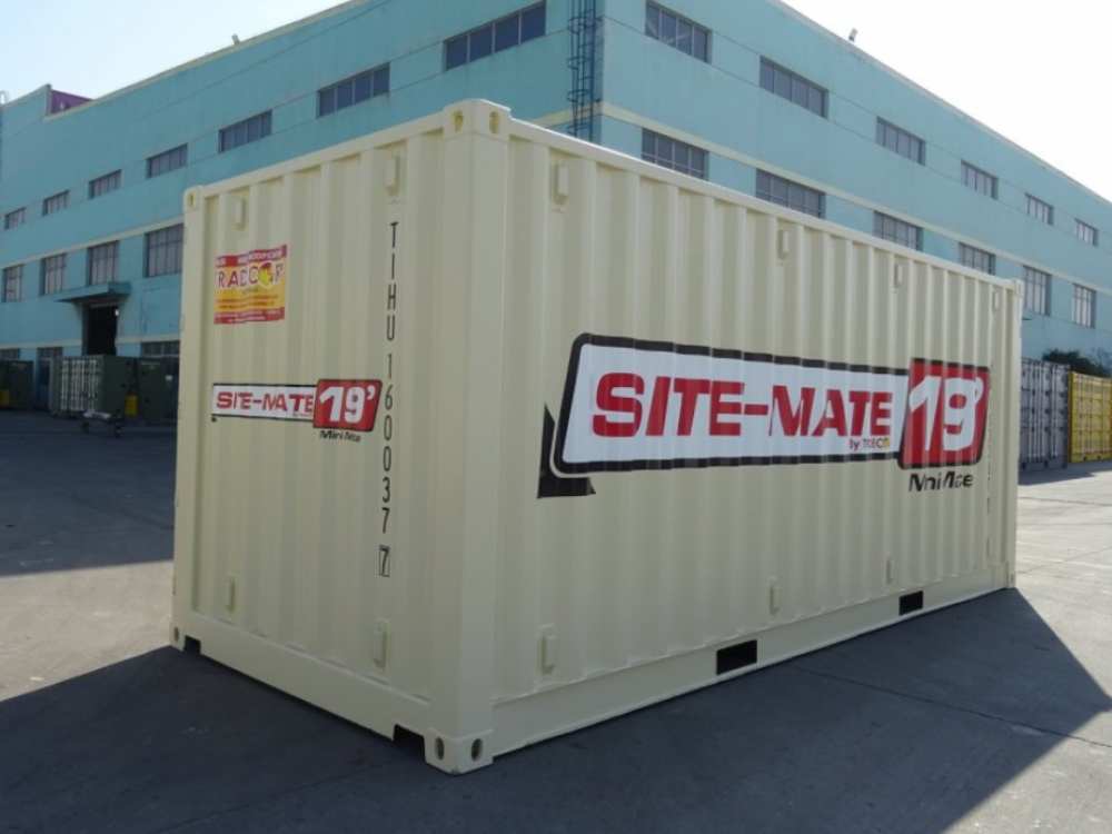 19 ft container front & left side 45 degree