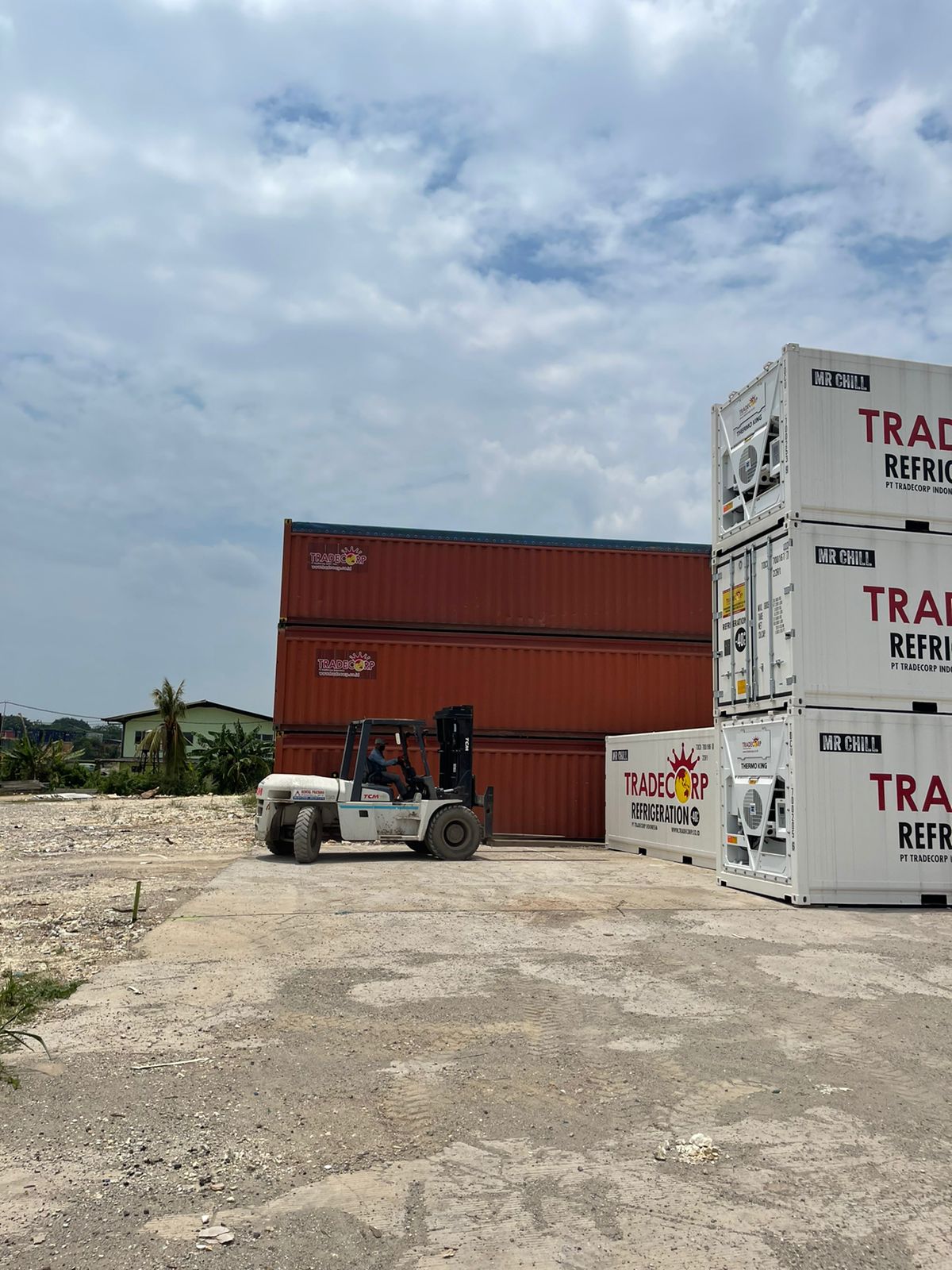 Shipping containers for sale in Cleveland