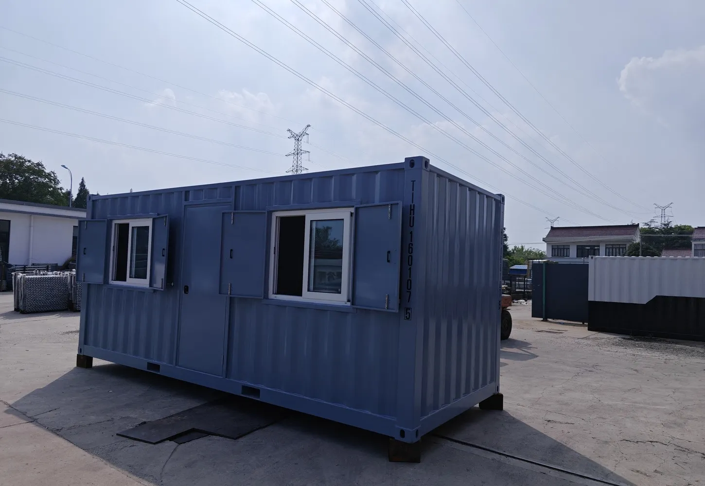  Previous Next 20’ DC Office Container Kitchenette