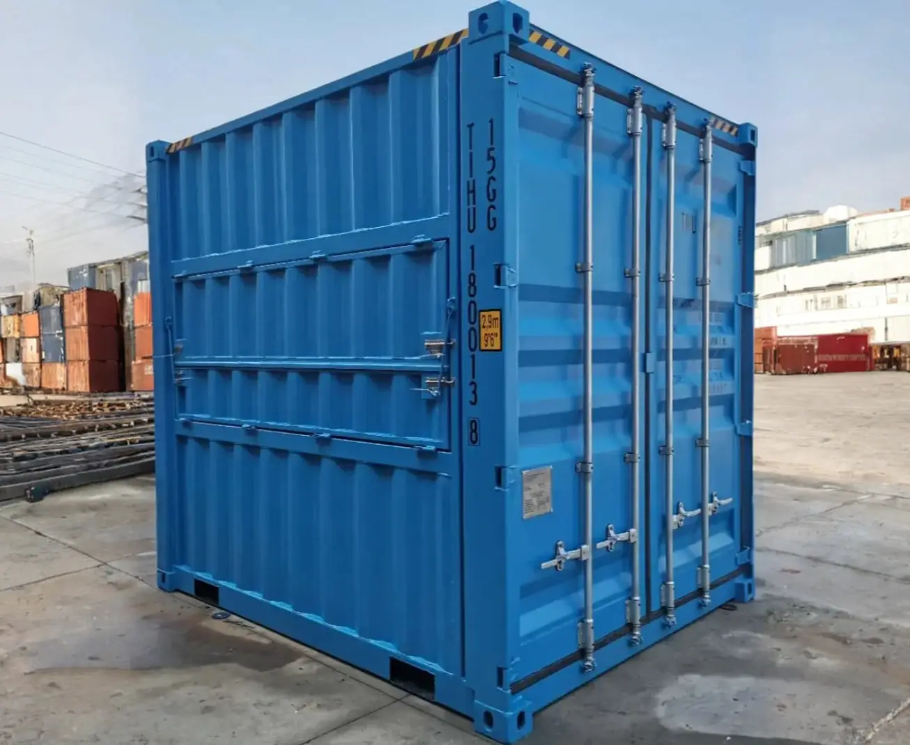 10’ HC Light Blue & Ivory Cafe Container