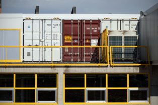 40 foot shipping container in Jacksonville